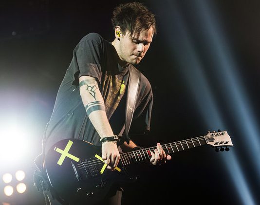 5 Seconds of Summer’s Michael Clifford & Longtime Girlfriend Crystal Leigh Are Engaged