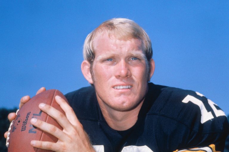 Terry Bradshaw, NFL Legend Eliminated From ‘Masked Singer,’ Had Billboard Success as a Country Singer in the Late ’70s