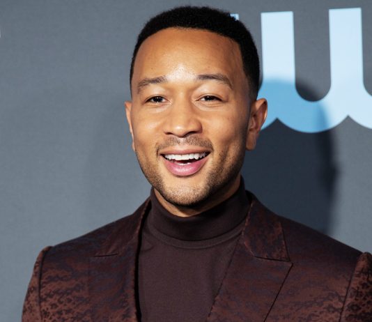 John Legend & Adam Levine Amazed By Betsy Ade’s Performance On “The Voice” – Watch Music Industry Weekly - john-legend