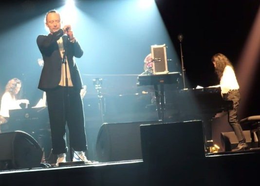 Watch Thom Yorke Play “Gawpers” “Suspirium” in Paris (w/ Bryce Dessner)