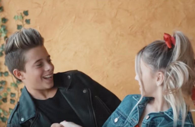 Music Industry Weekly - Gavin Magnus