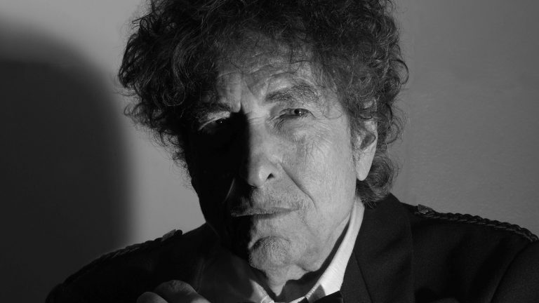 Bob Dylan - Music Industry Weekly